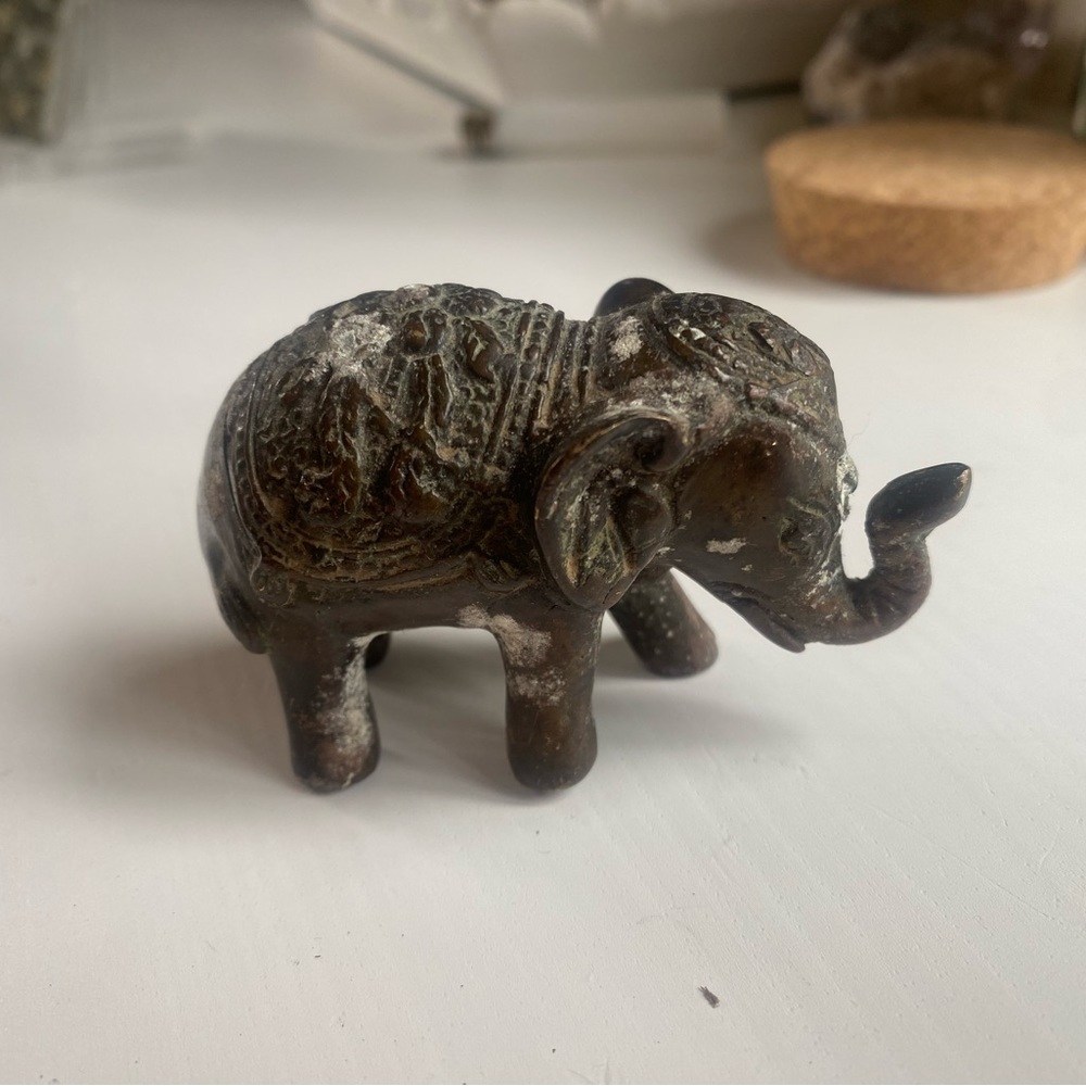 Elephant statue